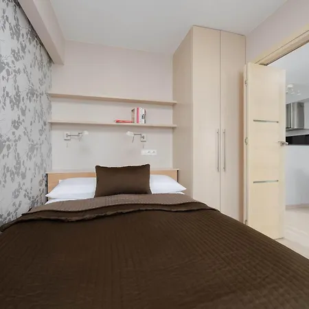 Skyview Comfortable With Balcony In The Center By Renters 公寓 华沙