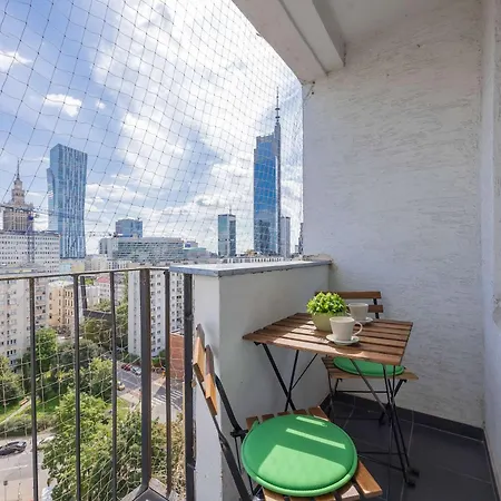 公寓 Skyview Comfortable With Balcony In The Center By Renters *