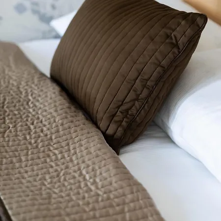 Skyview Comfortable With Balcony In The Center By Renters