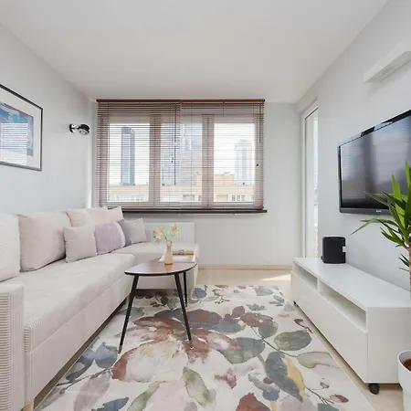 Skyview Comfortable With Balcony In The Center By Renters Apartamento *